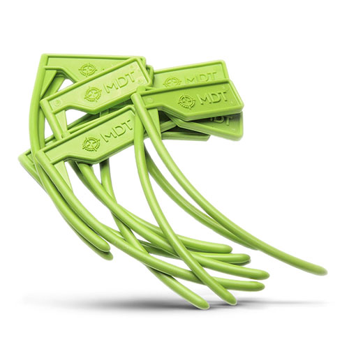 Entdecke die MDT Chamber Flag im 10er-Pack! 🟢 Ideal zur Kennzeichnung entladener Feuerwaffen in 22LR und größeren Kammern.