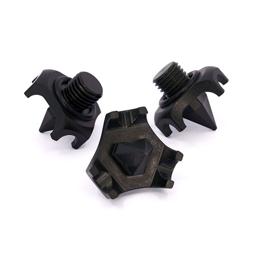 Die OBi Moccasins bieten dir überlegene Stabilität und Grip auf sandigem, schlammigem oder dreckigem Untergrund, ohne zusätzliches Gewicht oder Höhe.