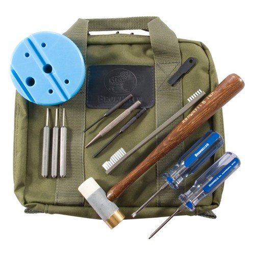 Entdecke das S&W M&P PISTOL FIELD PACK 🛠️ – das perfekte Wartungspaket für deine M&P Selbstladepistole. Ideal für den Einsatz im Feld!