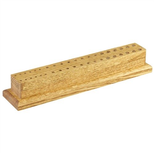 Halte deine Werkzeuge mit dem GUNSMITH'S PUNCH & NEEDLE FILE BLOCK 🛠️ immer griffbereit. Robuster Eichenholzblock mit 40 praktischen Löchern!