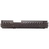 Der AR-15 RIS II Handguard von Daniel Defense bietet eine stabile Aluminiumkonstruktion, ermöglicht die Montage eines M203 und sorgt für eine freie Laufbefestigung.