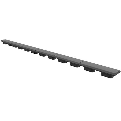 Entdecke die AR-15 M-LOK Rail Cover in Grau! 🛡️ Diese leichten Abdeckungen verbessern deinen Grip und sind hitzebeständig. Jetzt 2er-Pack sichern!