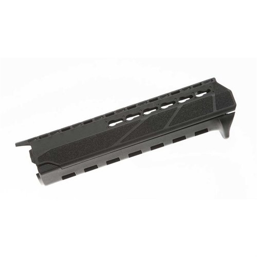 Entdecke den AR-15 BCMGunfighter PKMR Handguard in Schwarz! 🔥 Robustes Design für optimale Kontrolle und Komfort beim Schießen. Jetzt zugreifen!