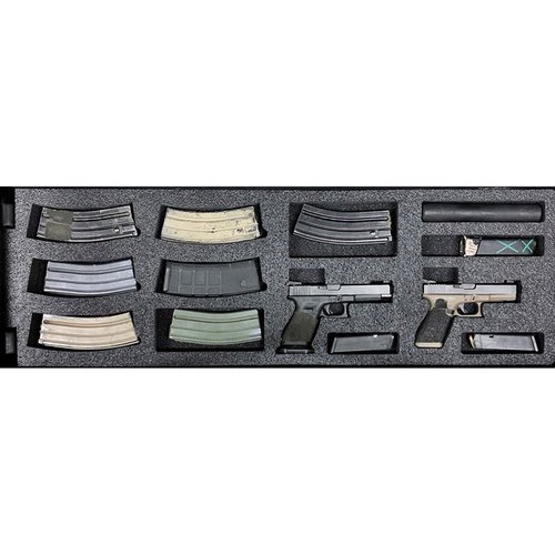Der AR-15 PELICAN 1720 V3 Bottom Layer Foam Insert von GUNFORMZ bietet perfekten Schutz und passt sich ideal an deine Waffe an – für maximale Sicherheit und Stabilität.