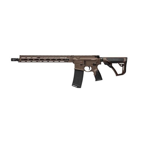 Die Daniel Defense DDM4V7 bietet eine verbesserte Zuverlässigkeit, geringeren Rückstoß und eine leichte MFR XS 15.0 Handguard für optimale Kühlung und Zubehör.