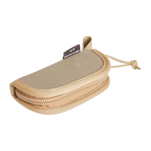 Schütze dein Kestrel Wettermessgerät mit der Kestrel Pocket Coyote 🌟. Robust, gepolstert und in den USA gefertigt – ideal für Outdoor-Abenteuer!