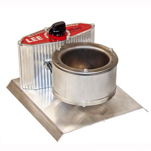 Entdecke den PRECISION MELTER von LEE! 🔥 Schmelze 4 Pfund Metall in nur 15 Minuten mit unendlicher Temperaturregelung. Ideal für ernsthafte Schützen!