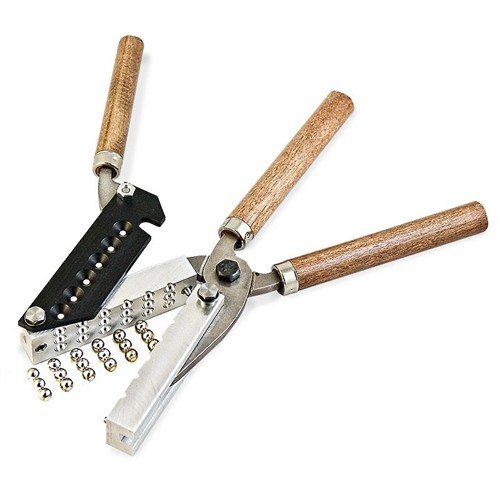 Gieße mühelos über 2000 #4 Buckshot Kugeln pro Stunde mit der BUCKSHOT MOULDS LEE PRECISION 18 Kavitäten Form. 🔥 Perfekt für deine Schrotflinte!