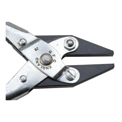 Entdecke die HIGH GRADE PARALLEL JAW PLIERS von GROBET! 🔧 Perfekt für präzises Arbeiten mit glatten Backen und robuster Qualität.