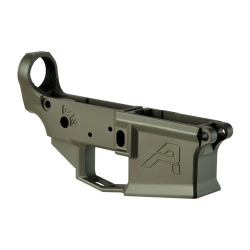 Entdecke den AR-15 M4E1 Stripped Lower Receiver von Aero Precision. 💪 Leicht, robust und kompatibel – perfekt für dein nächstes Projekt!