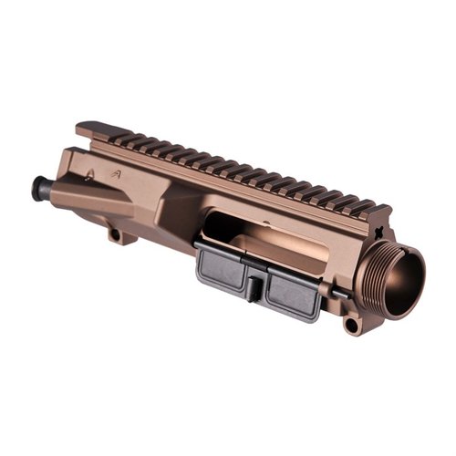 Entdecke den Aero Precision M5 Upper Receiver in Kodiak Brown! 🔥 Perfekt für deinen AR-Bau mit DPMS-Kompatibilität und hochwertiger Verarbeitung.
