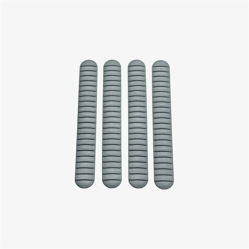 Entdecke die grauen M-LOK Rail Covers von B5 SYSTEMS! 🛠️ Sie bieten Grip, Wärmebeständigkeit und passen auf die meisten Schienen. Hol sie dir jetzt!