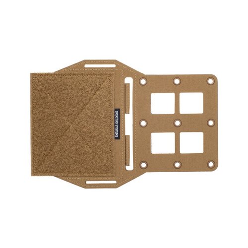 Entdecke den MOLLE Expander Wing in Coyote Brown! 🟤 Vielseitige Befestigungslösung für deinen LV/119 Plattenträger. Robust und praktisch!