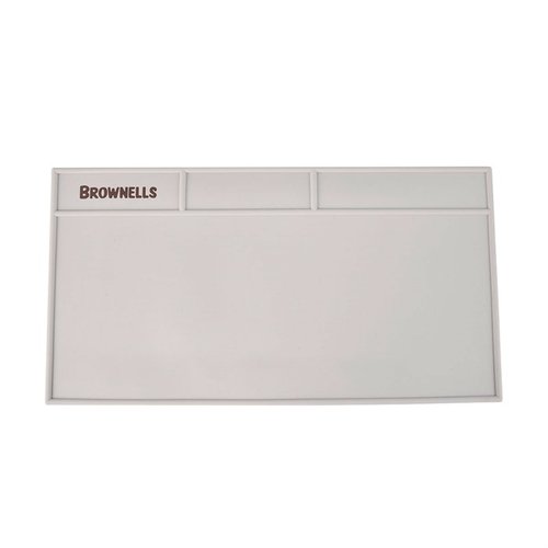 Entdecke die WORKMAN PVC MAT von Brownells! 🛠️ Ideal für deine Werkbank, mit drei Ablagen und dauerhaft beschreibbarer Oberfläche.