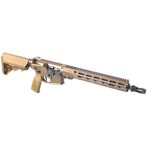 Die SUPER DUTY MOD1 5.56MM bietet herausragende Präzision, Komfort und Leistung mit einem HUXWRX Flash Hider, ergonomischem A17 Grip und einem zuverlässigen Geissele BCG.