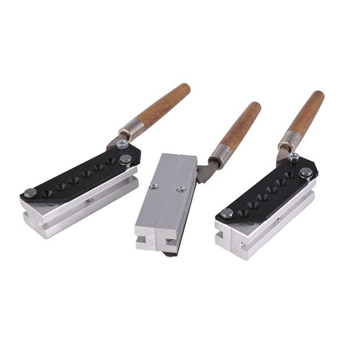 Entdecke die 6 CAVITY RIFLE BULLET MOLDS von Lee Precision für 7.62x39 Kaliber. 🛠️ Perfekt für präzise Geschosse mit 160 Grains!