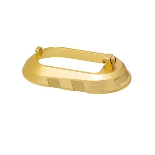 Verbessere deine Nachladegeschwindigkeit mit dem eleganten Sig Sauer P320 Magwell von Tyrant Designs. ⚡ Perfekt für Wettbewerbe und den Alltag!