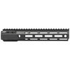 Der Aero Precision MOD 4 Handguard bietet eine robuste 6061-T6 Aluminiumkonstruktion, 7-seitige M-LOK™-Schnittstelle und verstärkte QD-Sockets für maximale Anpassungsfähigkeit.