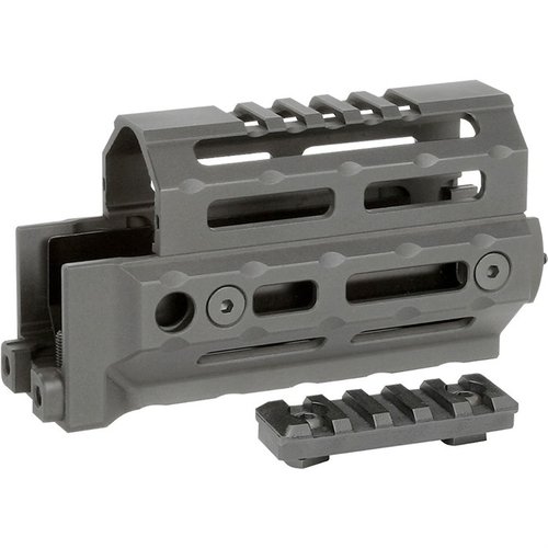 Das AK Alpha Series Krink M-LOK Handguard bietet eine robuste Bauweise aus leichtem 6061 Aluminium, mehrere QD-Punkte für Sling-Optionen und eine lebenslange Garantie.