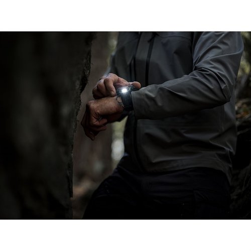 Die TACTIX 8 Smartwatch bietet ein AMOLED-Display, Titan-Gehäuse, GPS mit SatIQ, 29 Tage Akkulaufzeit und taktische Funktionen für dein nächstes Abenteuer.