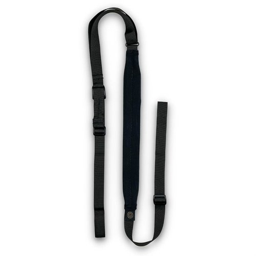Die GBRS GROUP SECOND BEST SLING bietet ein leichtes, anpassbares Design mit einem 40" verstellbaren Vorderteil und einem bequemen minimalistischen Nackenpolster.