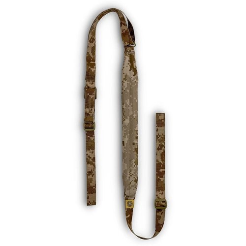 Der GBRS GROUP SECOND BEST SLING bietet eine anpassbare, leichte Lösung mit 40" verstellbarem Frontende, minimalistischer Nackenpolsterung und ohne überflüssiges Gewicht.