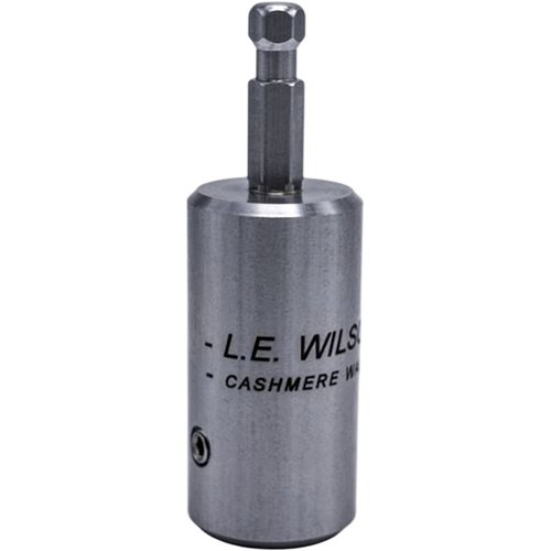 Der L.E. Wilson Deburring Tool Power Adapter beschleunigt deine Fallvorbereitung, reduziert Ermüdung und sorgt für präzises Deburren mit besserer Kontrolle.