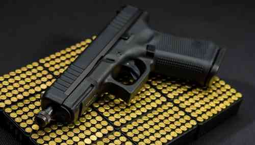 Die Glock Pistole 44 bietet dir eine perfekte Kombination aus Präzision und Handhabung, ideal für Training und Freizeit mit ihrem Gewindelauf M9x0,075 rechts.